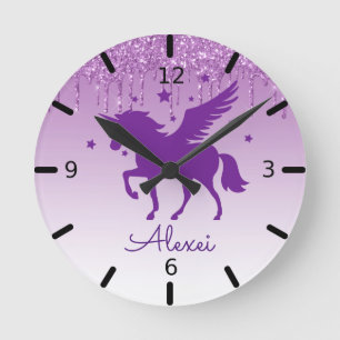 Anpassa din egen magiska Lila Unicorn Rund Klocka
