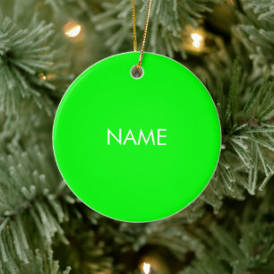Anpassa med namn, textminimalistisk nyon-grönt julgransprydnad keramik