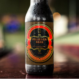 Anpassa Red Black Guld Rustic Ölflaska Etikett