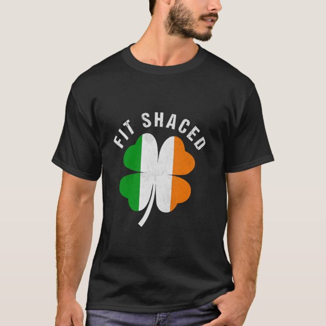 Anpassa Shaced Funny Irish Drinking ST PATRICKS DA T Shirt (Framsida)