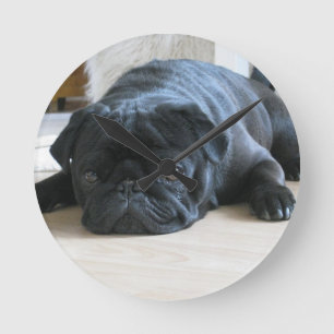 Anpassa söta, svarta Puppy-tillbehör namn Rund Klocka