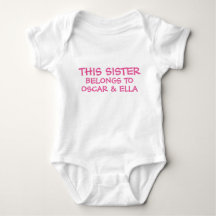Anpassa syskon namn på baby Syster
