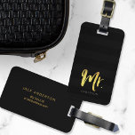 Anpassa till Namn Faux Guld, Svarta Rand Bagagebricka<br><div class="desc">Snyggt personlig bagagetapp med ord "Mr" i faux guld-penselskript mot svart bakgrund av rand mönster. Det ger underbara gåvor till nygifta eller till årsdagar. Om du vill att ditt namn ska framträda bättre mot bakgrund av mörken ska du ändra färg till ett ljusare färg eller till en guld-liknande färg använda...</div>