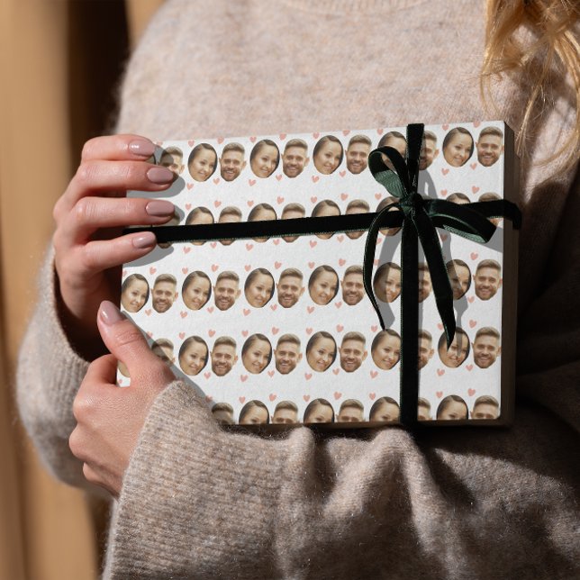 Anpassad Ansiktsbild Hjärtan Roligt Par Mönster Presentpapper (Custom Face Picture Heart Funny Couple Pattern Wrapping Paper! Featuring your chosen face )