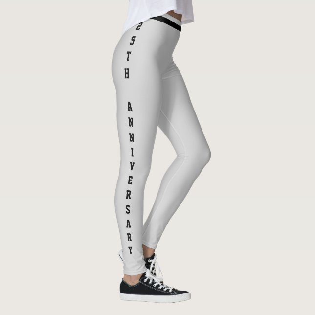 Anpassad årsdagssilver svart monogram leggings (Höger)