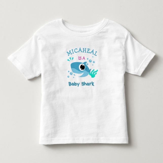 Anpassad baby namnet blå haj t-shirt  (Framsida)