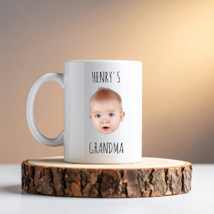Anpassad babyansikte för mormor Ny mormors födelse Kaffemugg
