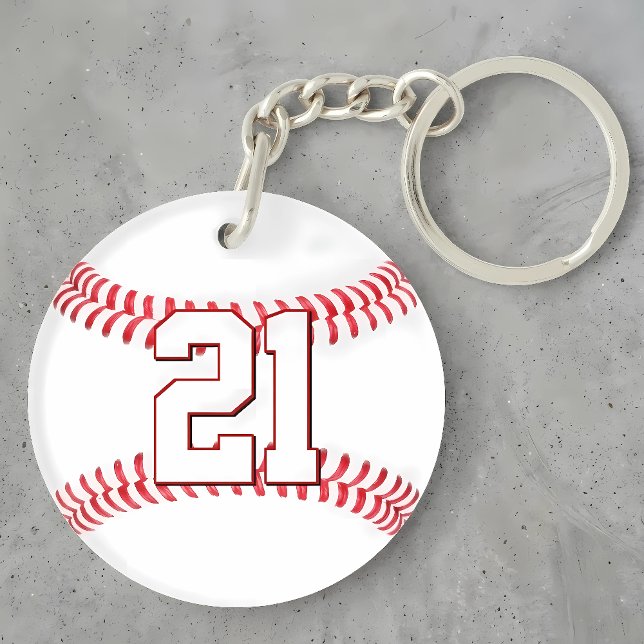 Anpassad basebollspelare tröja nummer eller initia (Personalized baseball keychain with custom player jersey number, initials or letters.)