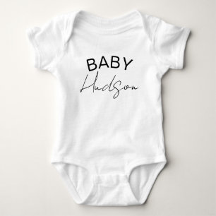 Anpassad bebisnamn, efternamn eller förnamn Baby B T Shirt