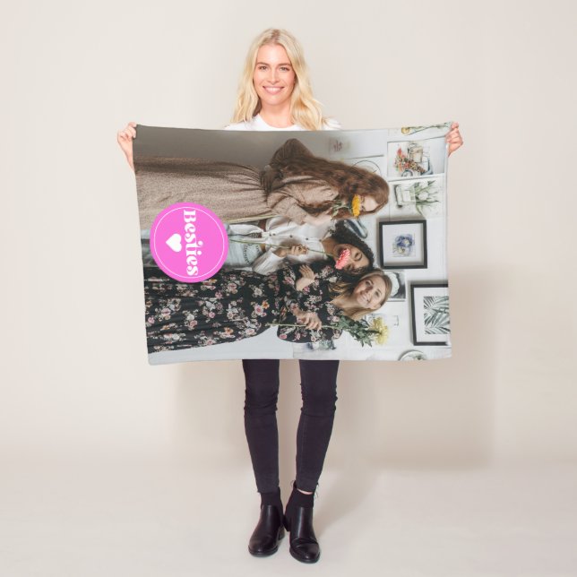 anpassad bild bästa vänner retro typografi rosa fleecefilt (På plats)