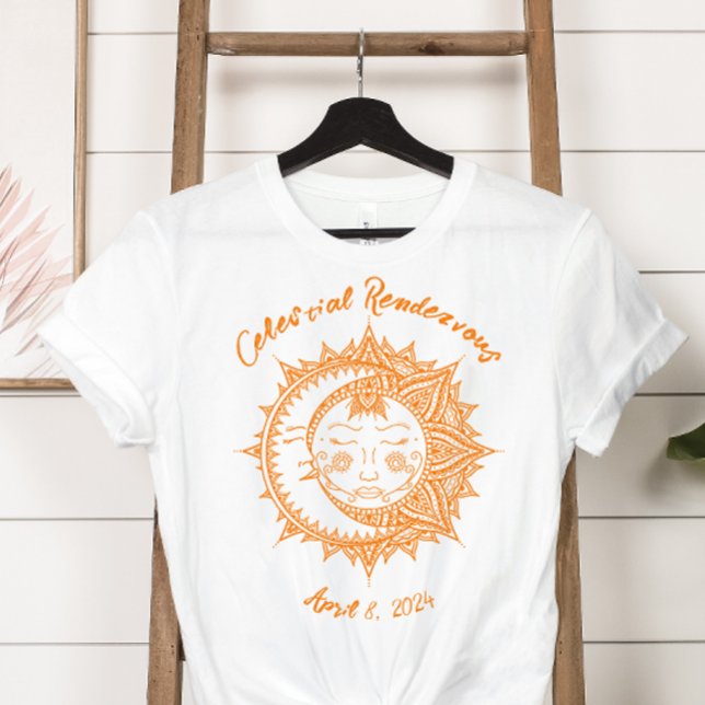 Anpassad Celestial Rendezvous Eclipse  T Shirt (Women's solar eclipse t-shirt
)