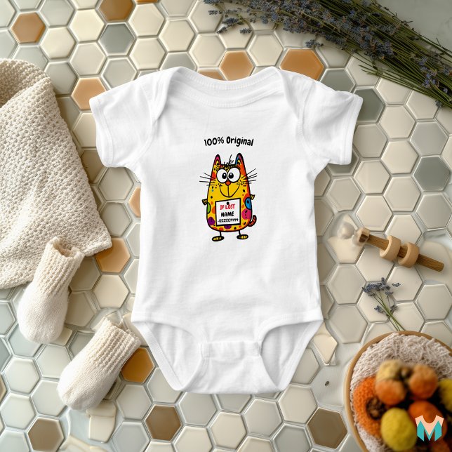 Anpassad Cool Cat med namn och telefonmärketikett T Shirt (Skapare uppladdad)