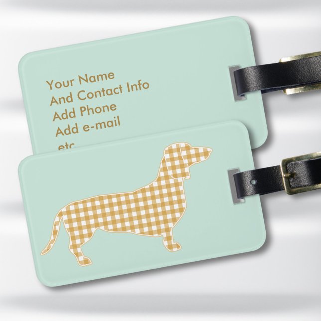 Anpassad Dachshund-väskemärke - Krämfärgad Rutig Bagagebricka (Personalized gingham dachshund luggage tag. Put a preppy sausage dog on your suitcase)