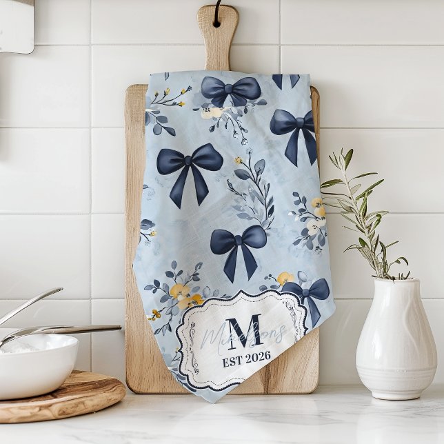 Anpassad Elegant Blå Band Blommig Monogram Kökshandduk (Skapare uppladdad)