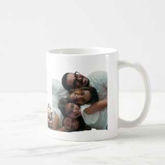 Anpassad familjefoto kaffemugg till mamma med kaff
