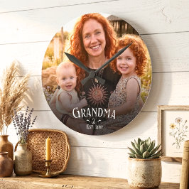 Anpassad Farmor Mormor Modern Vit Text Foto Rund Klocka