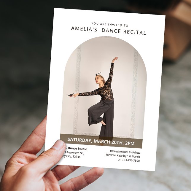 Anpassad Foto Modern Minimalistisk Dansrecital Inbjudningar (Custom Photo Modern Minimalist Dance Recital Invitation)