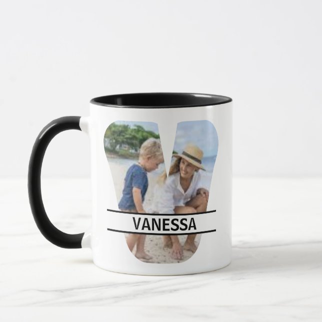 Anpassad Foto och Namn Bokstav 'V' Mugg (Vänster)
