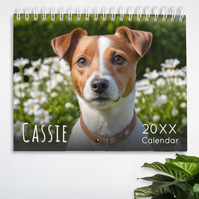 Anpassad fotokalender för hundar kalender (A stylish wall calendar to customize with your favorite photos of your dog, their name and the year)