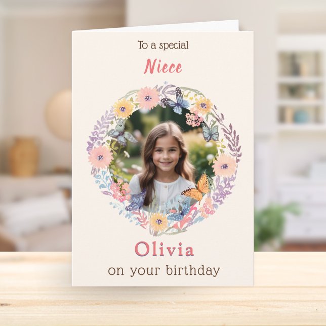Anpassad fotonamn Vackra blommor systerdotter föde Kort (A birthday card 'to a special Niece' with personalized name and custom photo in a floral 'frame')