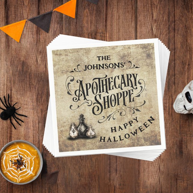 Anpassad Glad Halloween  Pappersservett (Happy Halloween Paper Napkin with Custom Family Name and Apothecary Shoppe design)