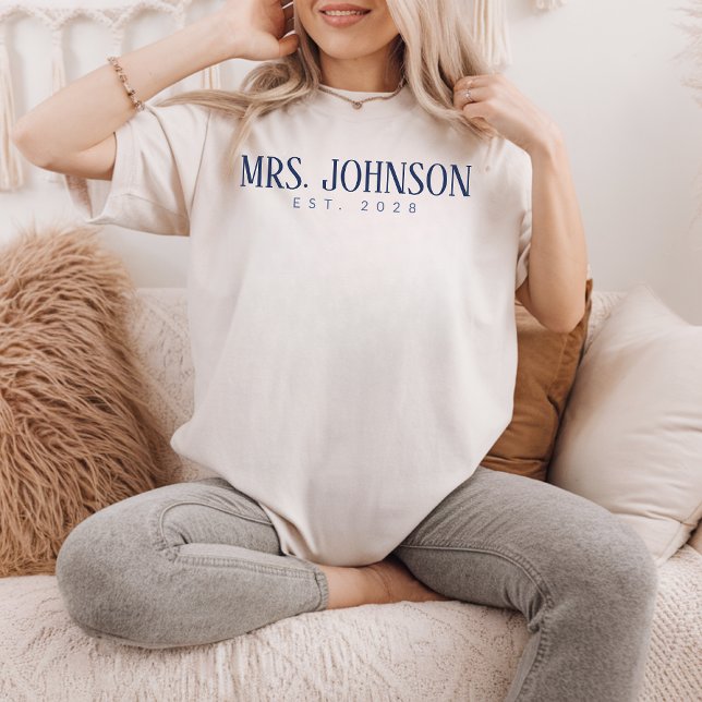 Anpassad Herr & Fru skjorta, smekmånadsgåva till p T Shirt (mr and mrs shirts, honeymoon t-shirts, newlyweds gift, personalized couple shirts, wedding shirts,)