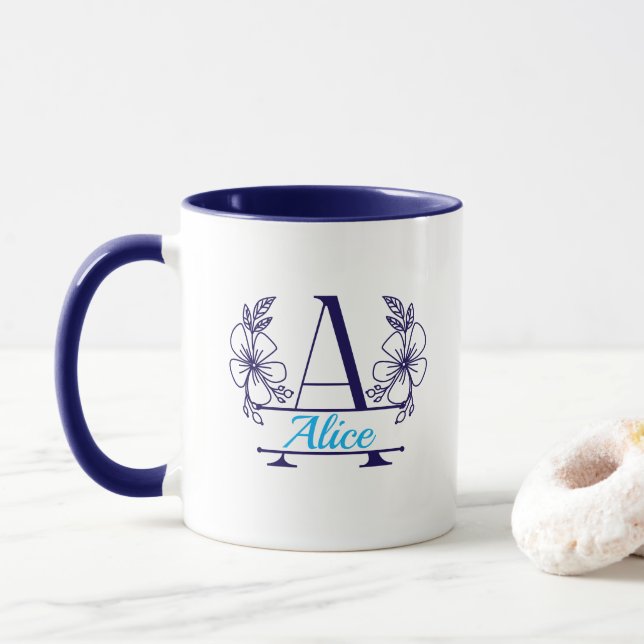 Anpassad initial blommig monogrammugg mugg (Med munk)