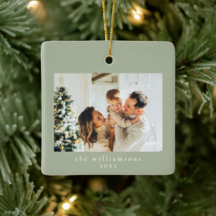 Anpassad julbild minimalistisk familj Sage Julgransprydnad Keramik