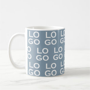 Anpassad logotyp för företag eller bolag i ljusblå kaffemugg