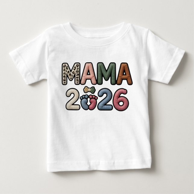 Anpassad Mamma 2026 Falska bebisfötter minnessak T Shirt (Framsida)