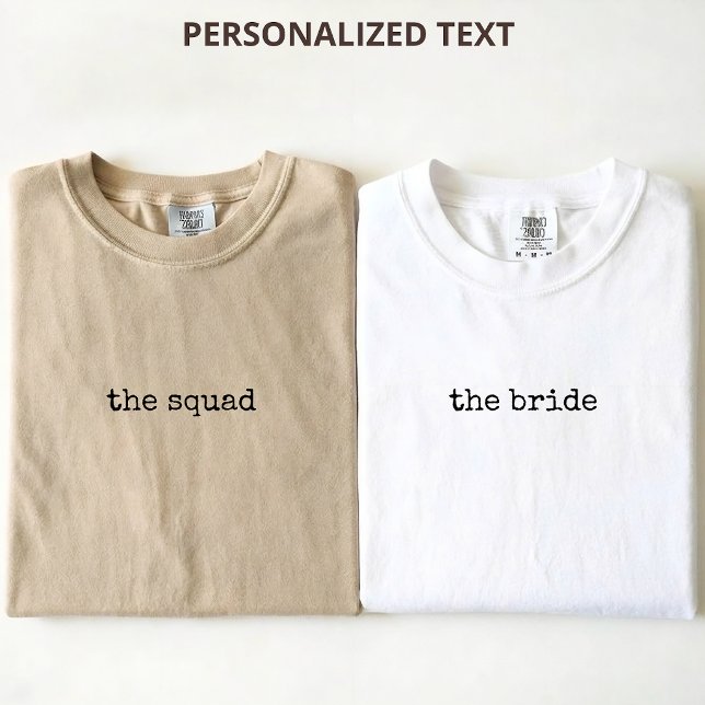 Anpassad Modern Minimalistisk Bröllopsskrift Brud  T Shirt (bachelorette party shirt, bridal shower shirt gift, custom bride t shirt gift, maid of honor shirt)