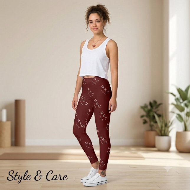Anpassad Monogram Datum Mönster Stilrent Maroon Leggings (Custom Monogram Date Pattern Stylish Maroon Leggings)