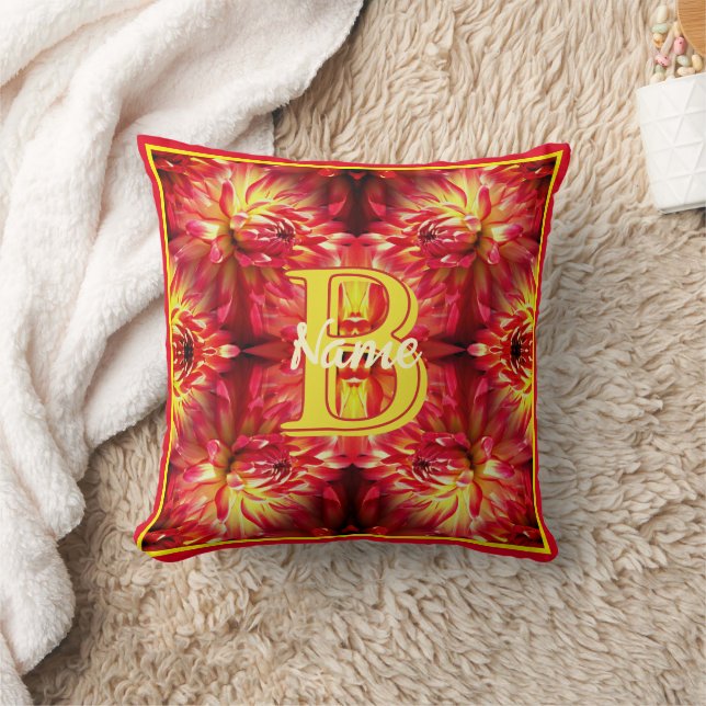 Anpassad Monogram Din Initial Namn Dahlia Blomma Kudde (Filt)