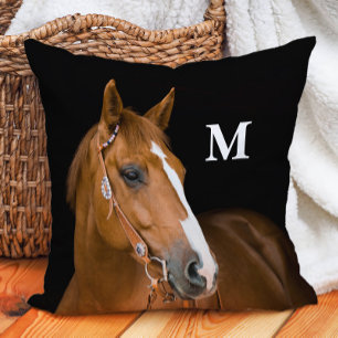 Anpassad monogram hästfoto kudde