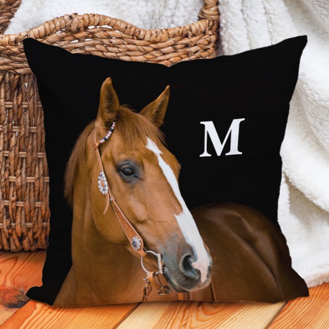 Anpassad monogram hästfoto kudde (Monogram Quarter-horse pillow)