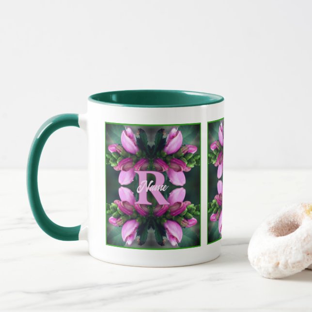 Anpassad monogram initial namn rosa blomma konst mugg (Med munk)