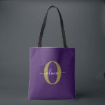 Anpassad Monogram-skript Namn Lila White Guld Tygkasse<br><div class="desc">Den här elegantens monogram- och snyggt-manusförfattaren namn kan ges som en gåva till en födelsedag, bröllop, möhippa, årsdag, Mors dag eller vilken tillfälle som helst. Det kan vara personlig med människans initialtid och namn. Du kan ändra teckensnitt, teckensnitt färg, storlekt teckensnitt och bakgrund färg med Verktyg i Design. Teckensnittet storlekt...</div>