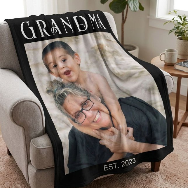 Anpassad Mormor Grundad Modern Fotopresent Fleecefilt (Skapare uppladdad)
