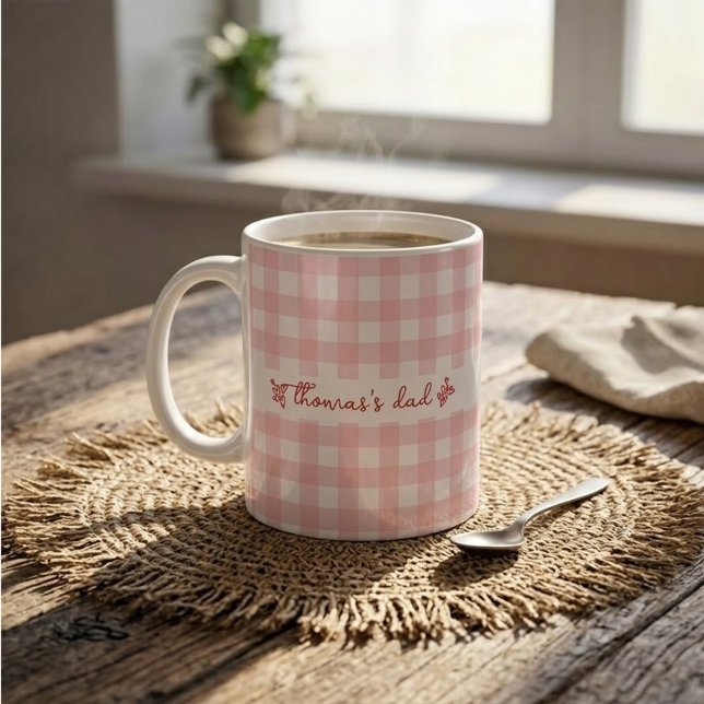 Anpassad namn med sött gingham-mönster mugg till p (Skapare uppladdad)