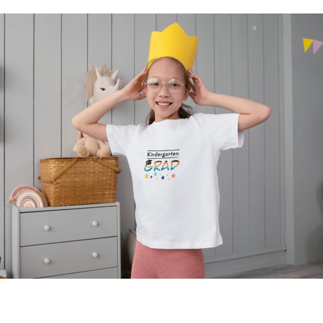Anpassad namngrupp för Kindergarten GRAD T Shirt (Skapare uppladdad)