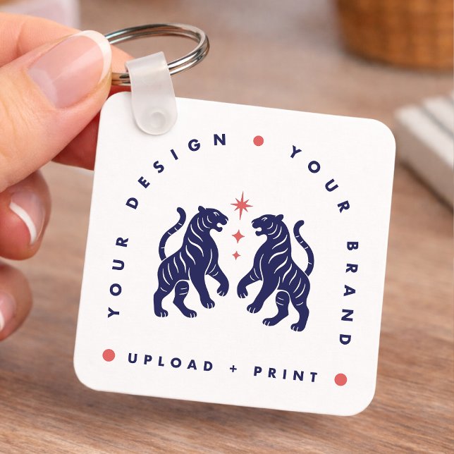 Anpassad nyckelring | Designuppladdning Aluminium  (Upload your artwork and turn this keychain into custom branded merch or a stylish gift)
