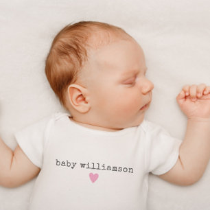 Anpassad Nyfödd Efternamn Baby Shower Present Rosa T Shirt