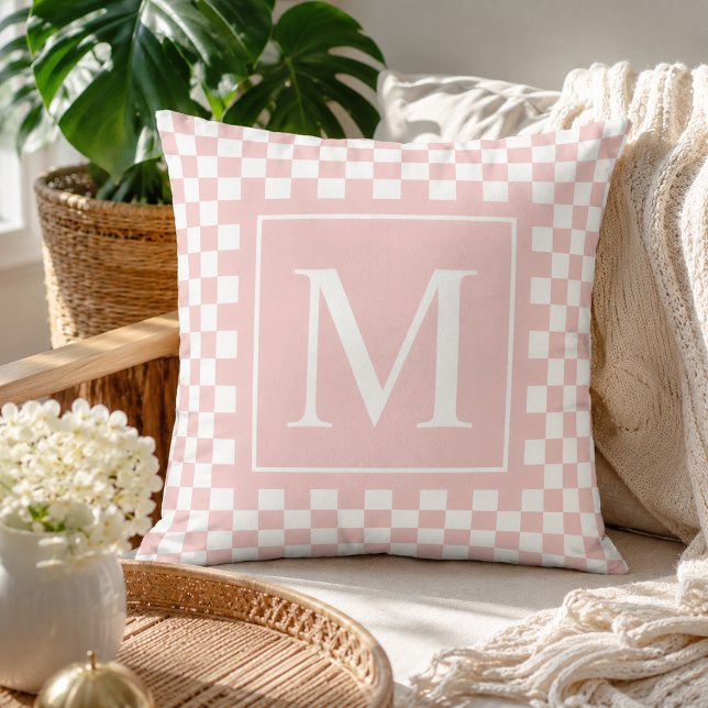 Anpassad rosabruten rutig monogram kudde (Skapare uppladdad)