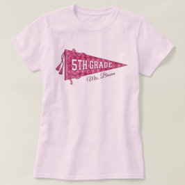 Anpassad skolpenna för 5:e klass Lärare Namn Rosa T Shirt
