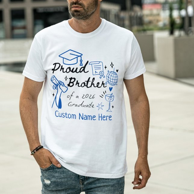 Anpassad stolt bror till en 2026 examen t shirt (Skapare uppladdad)