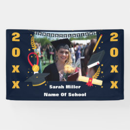 anpassad studenten 2023 med namn och foto