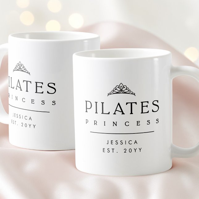 Anpassad svart-vit minimalistisk Pilates prinsessa Kaffemugg (Custom Black and White Minimalist Pilates Princess Coffee Mug)