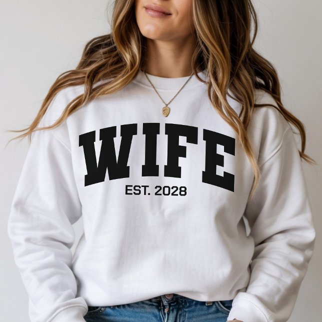 Anpassad svetttröja för smekmånad, bröllopsgåva t shirt (Engagement Sweatshirt for couples, Wifey Hubby matching outfits, Bachelorette party bride gifts)