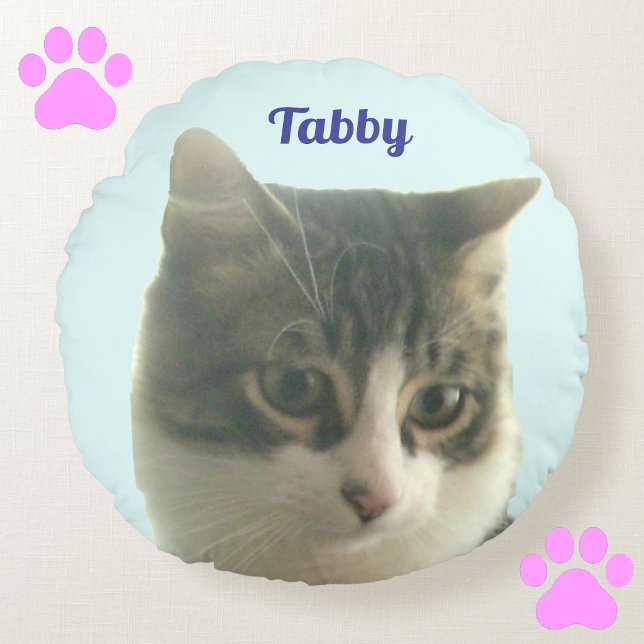 Anpassad Tabby Katt Foto på Ljusblå Rund Kudde (Skapare uppladdad)