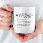 Anpassad Text Arbete Kompis Rolig Kollega Mugg<br><div class="desc">Överraska ditt arbete med den här roligten med anpassade kaffe mugg med en unik och personlig definition av ditt kontor make eller din kontorsfru. Underbar gåva till den speciella person som gör ditt jobb uthärdligt! Ta med hennes/hans eget namn i beskrivningen!</div>